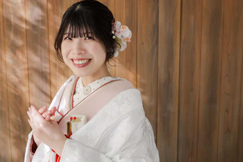 お次はご新婦様!!
