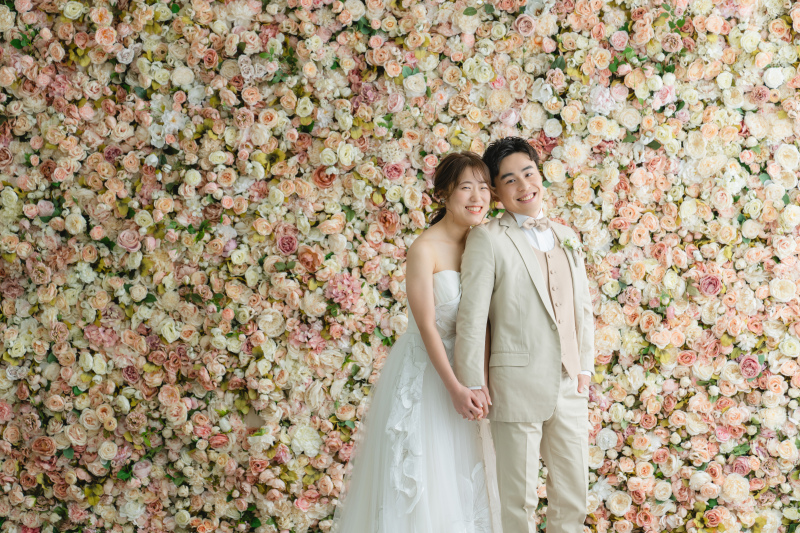 1着目はウェディングドレスで！