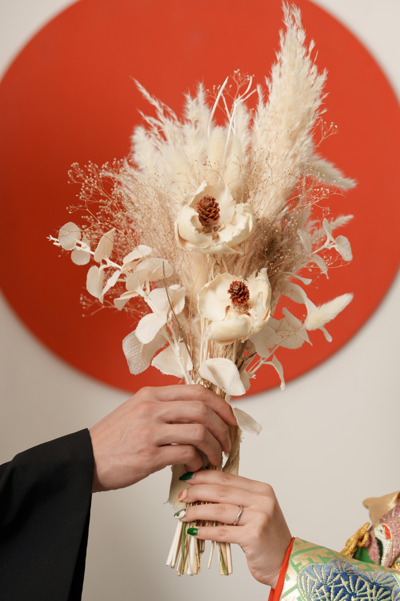 ブーケを持って