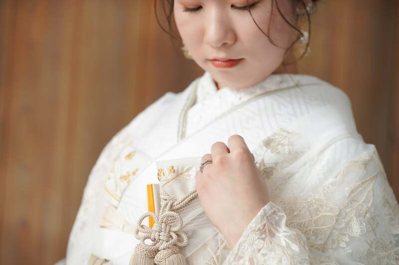 新婦様のお手元のカット