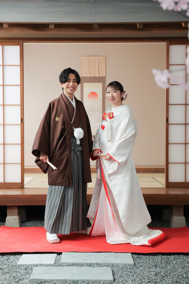 フォーマルな立ち姿