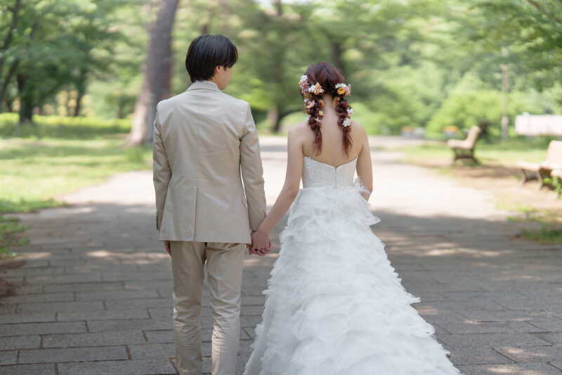 歩いてるところを後ろから!