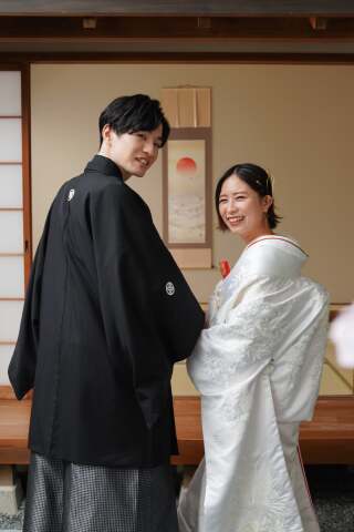 屋内庭園スタジオで笑いの絶えない時間を