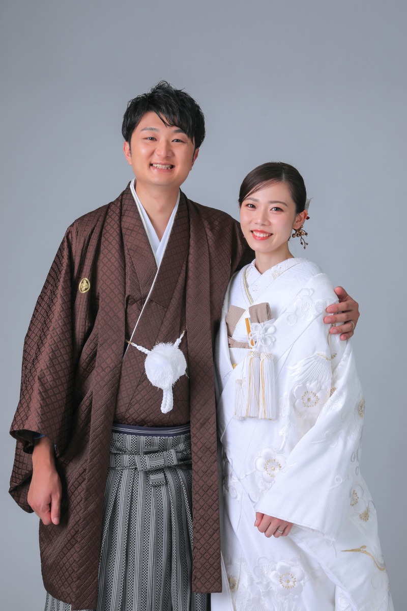 ご新婦様の肩を抱えるご新郎様が頼もしいです！