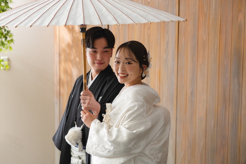 ご新婦様に視線をいただいて