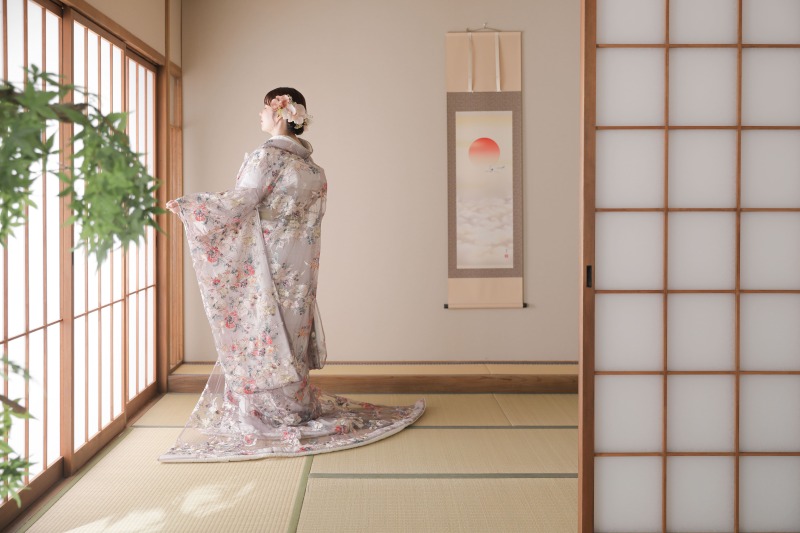 後ろ姿もしっかりと