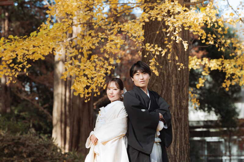 背中合わせでクールに