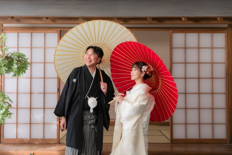 和傘を使って！