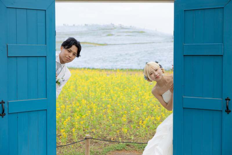 ドアからひょっこり