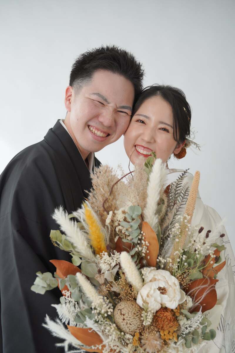 シンプルなスタジオで