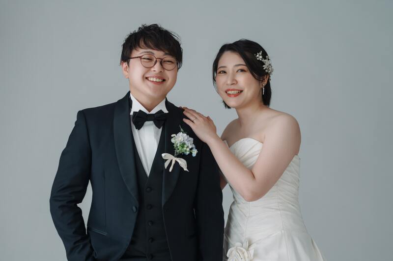 洋装はシンプルに