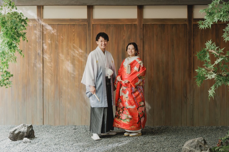 最初はかっちりと