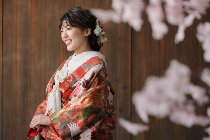 ご新婦様のソロカットからスタート!