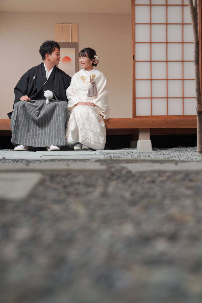 縁側におかけいただいて