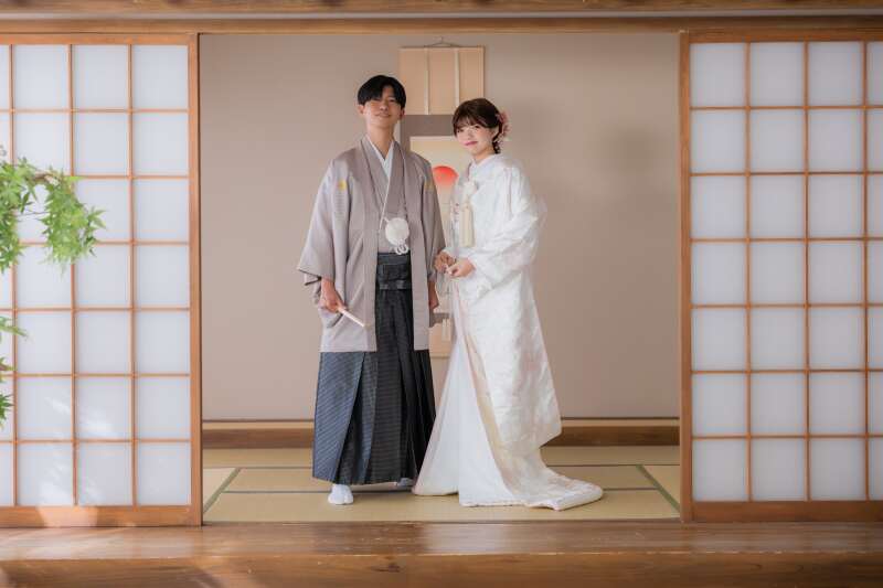 伝統的な立ち姿