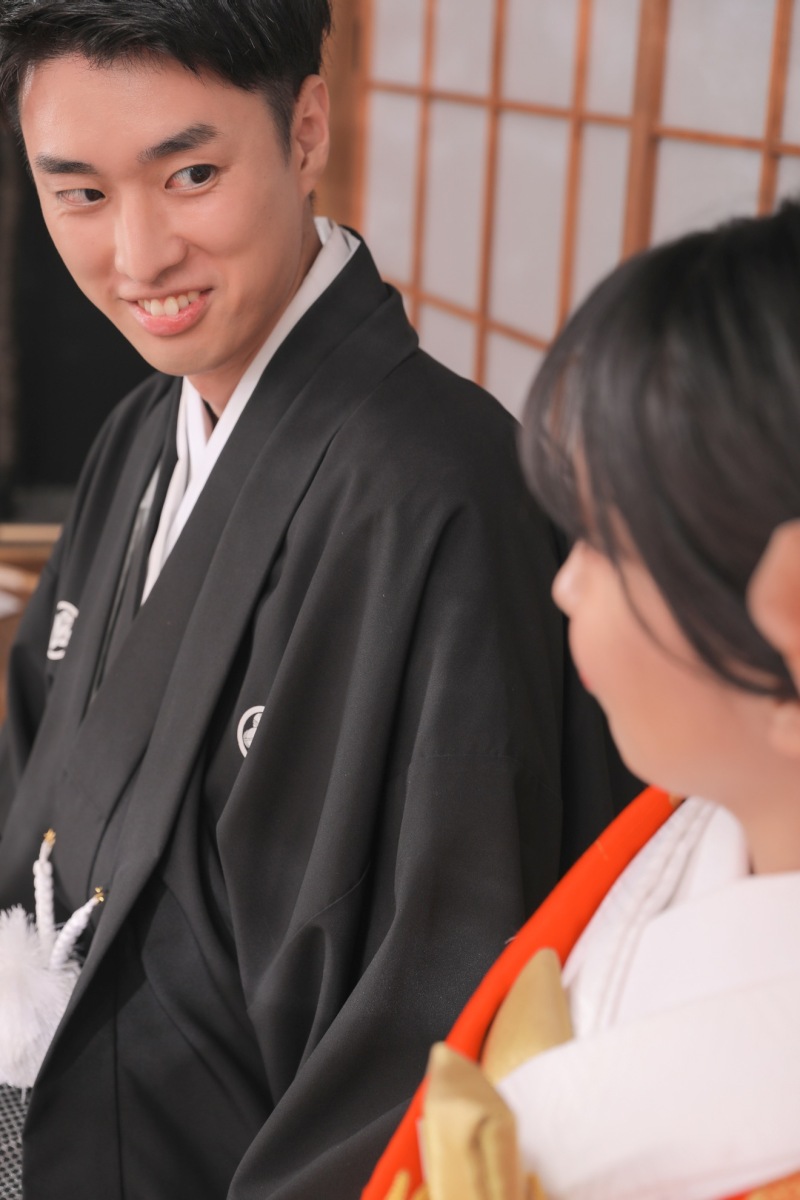 見つめる先には