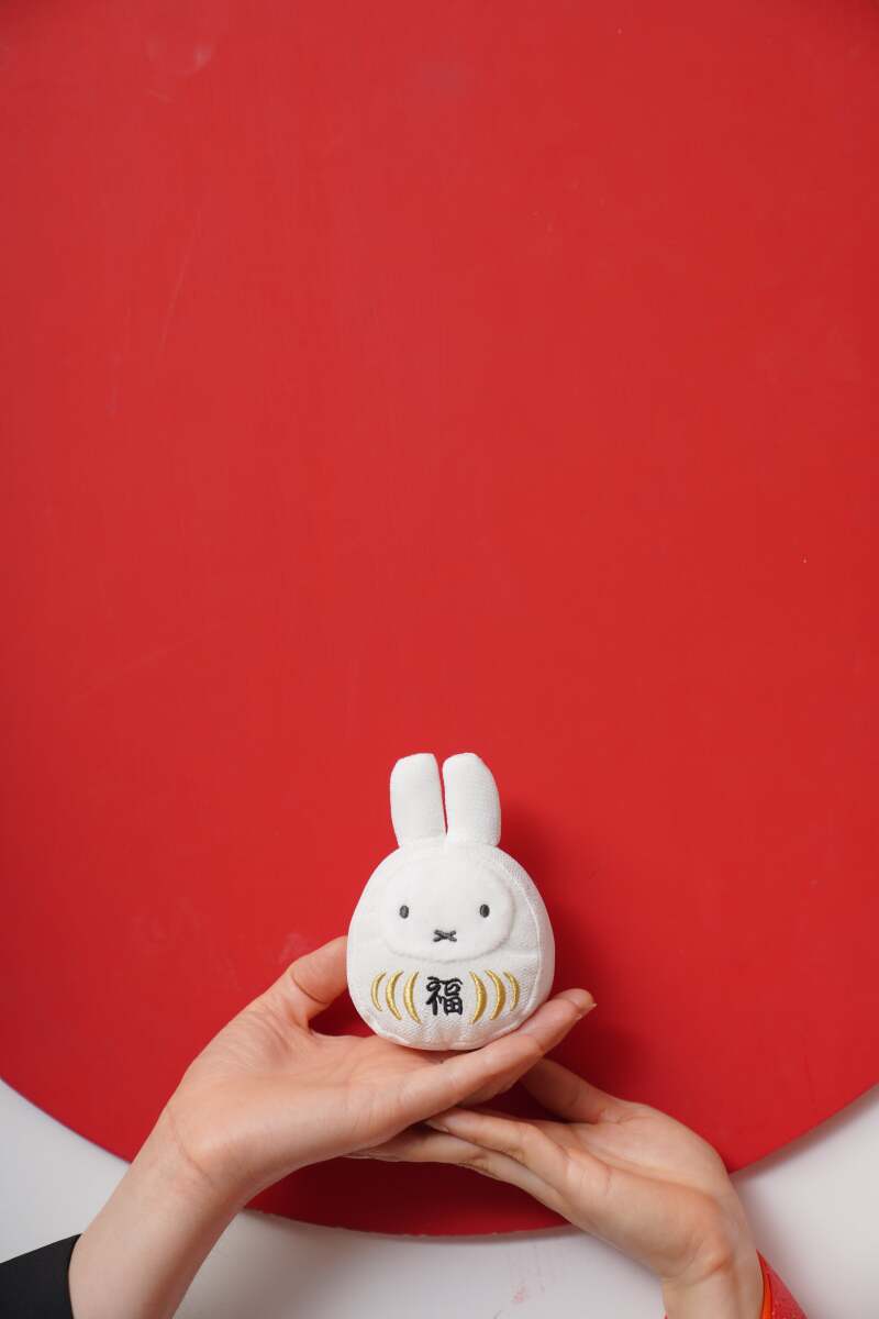 お二人の手の上で