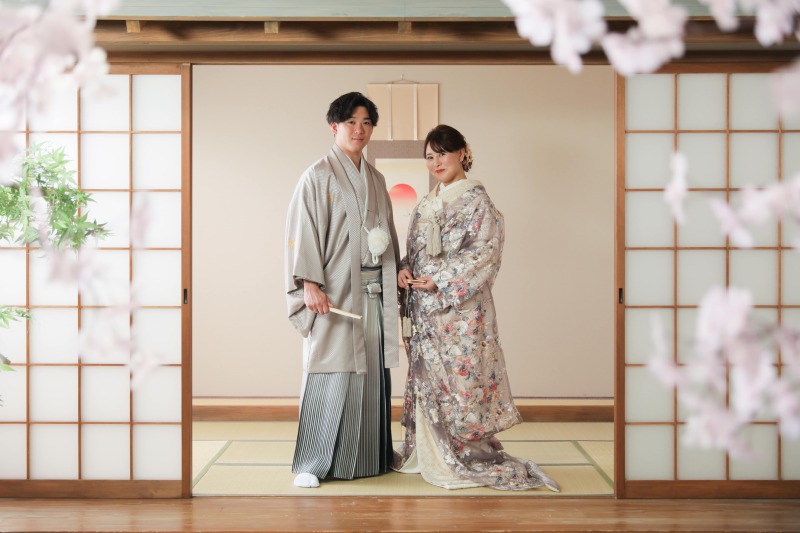 かっちりとした立ち姿