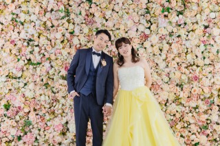 ハウススタジオでカラードレスを撮影しました