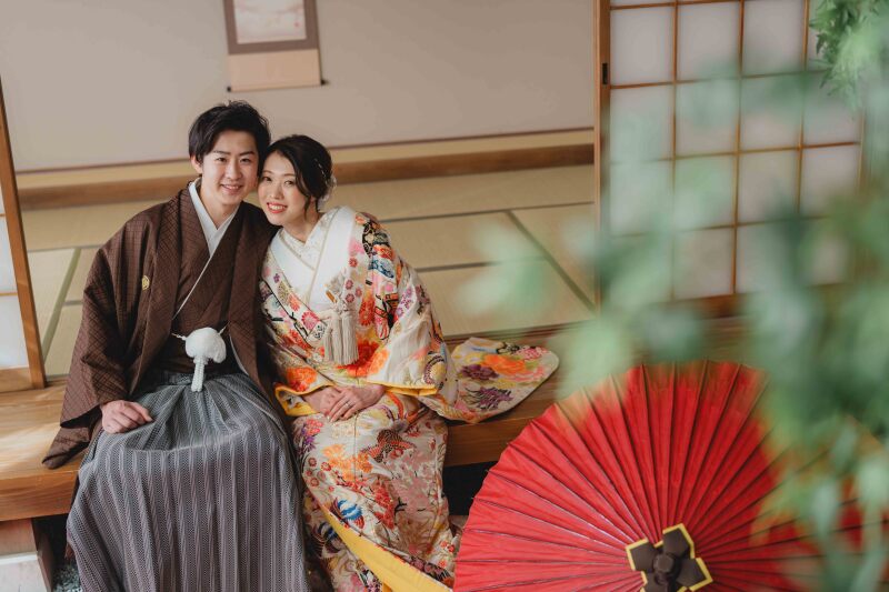 縁側に腰掛けて