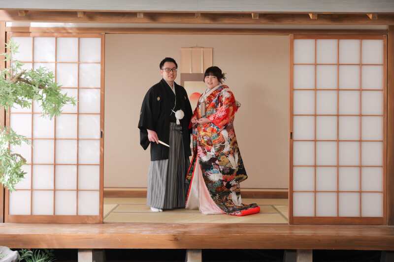 伝統的な立ち姿