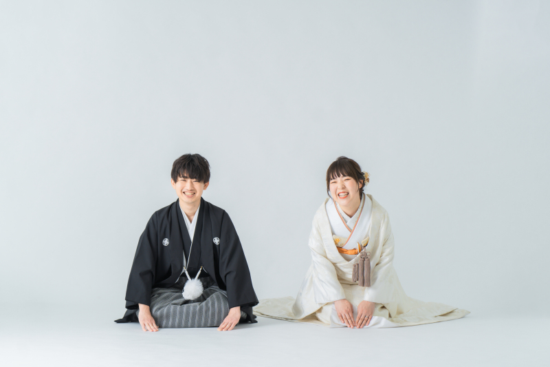 正座のカットも