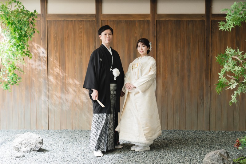 最初はかっちりと