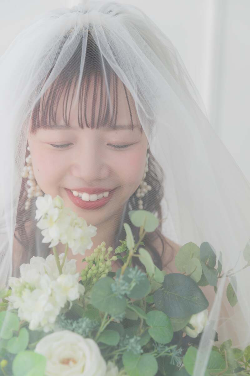 ベールをかけて