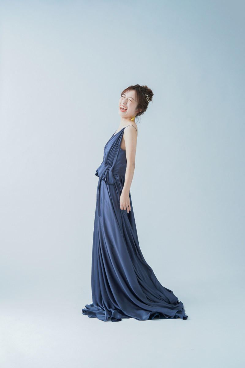 カラードレスにチェンジ。