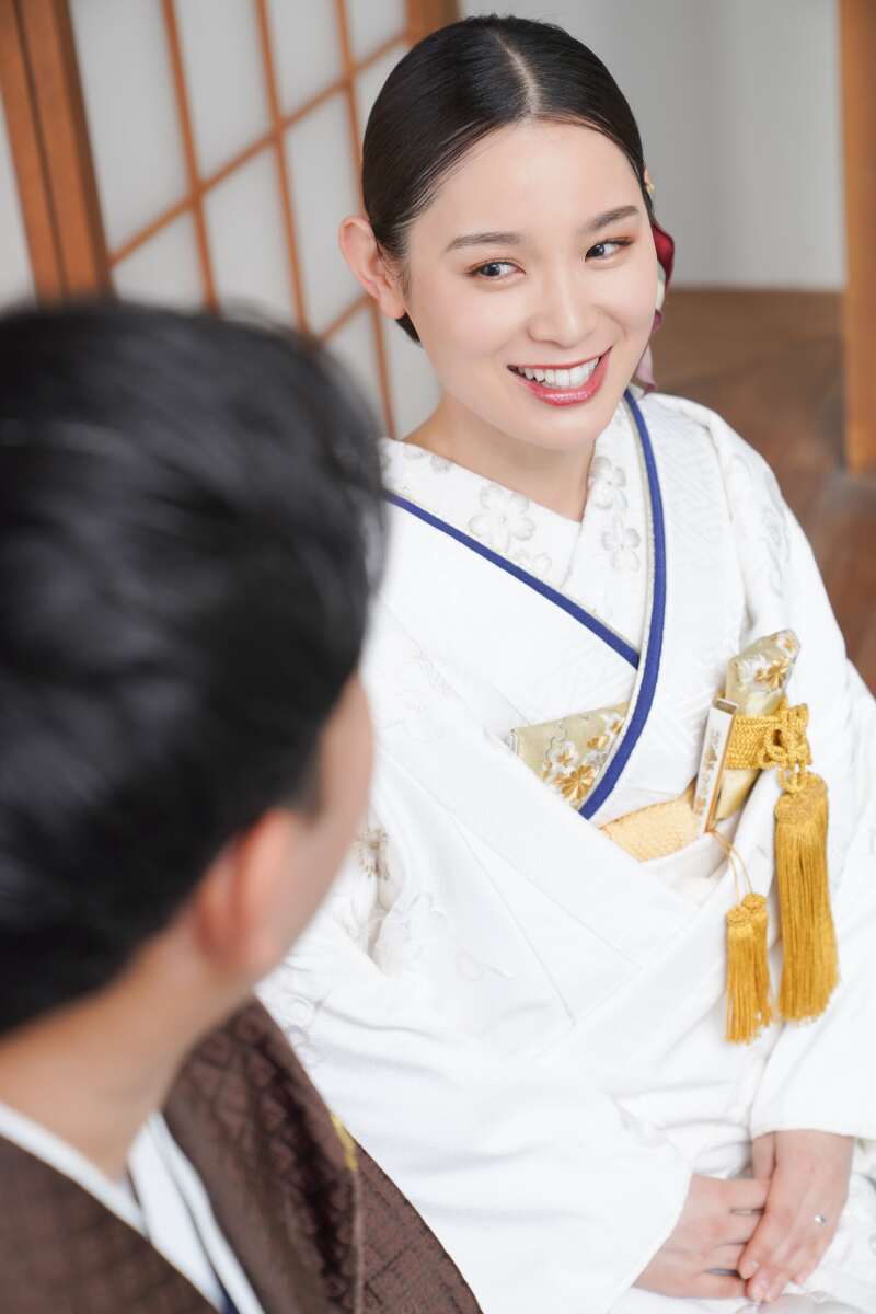 新郎様を見つめて。