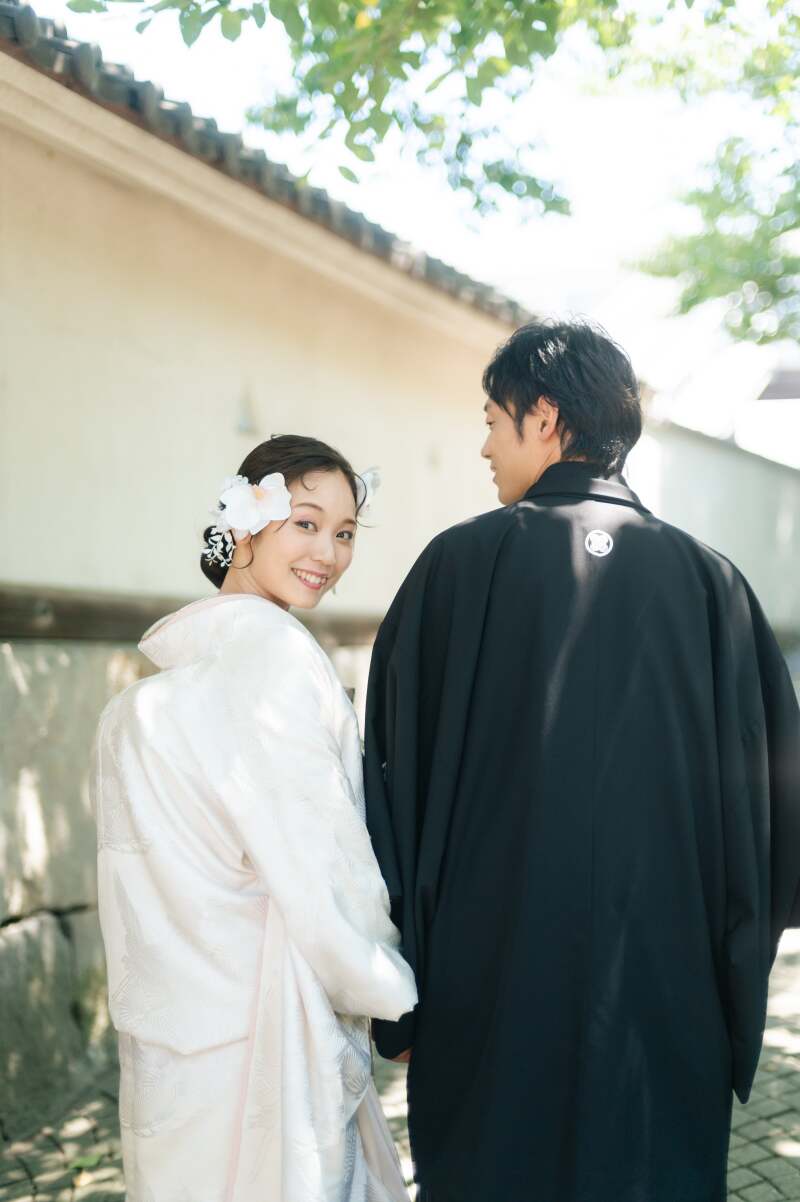 振り返る新婦様の笑顔が素敵です！