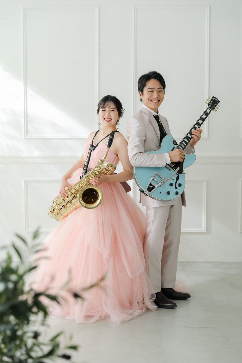 洋装でも楽器と一緒に!