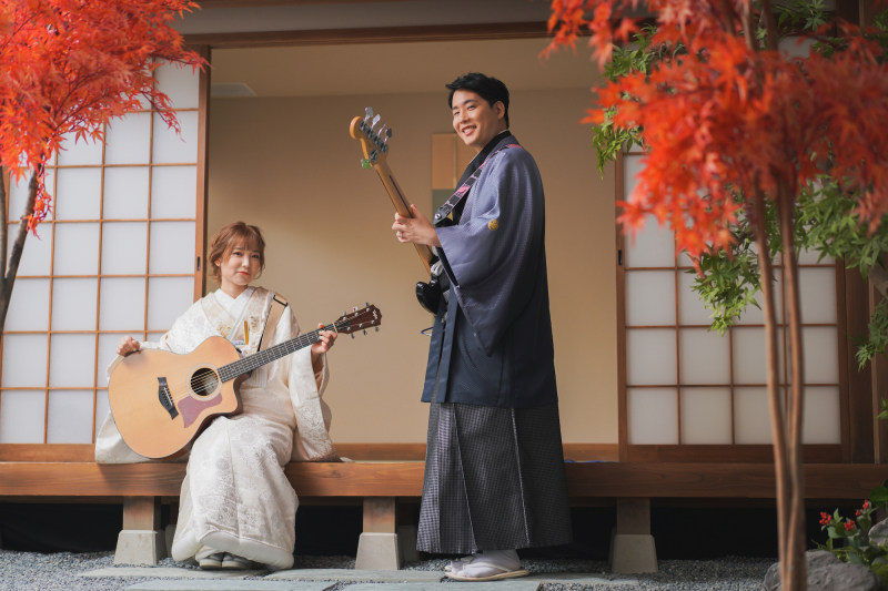 趣味の楽器と共に。