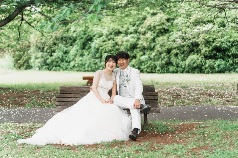 ベンチに座って一休み