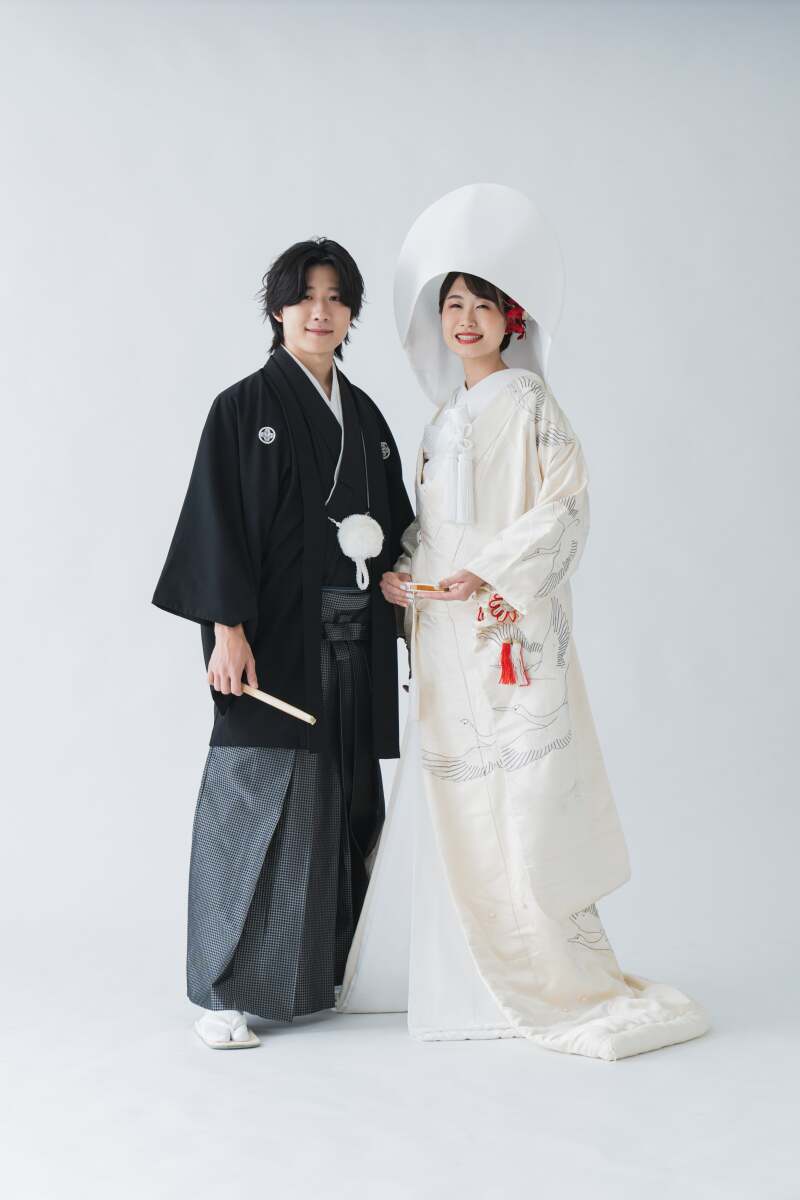 綿帽子をつけて