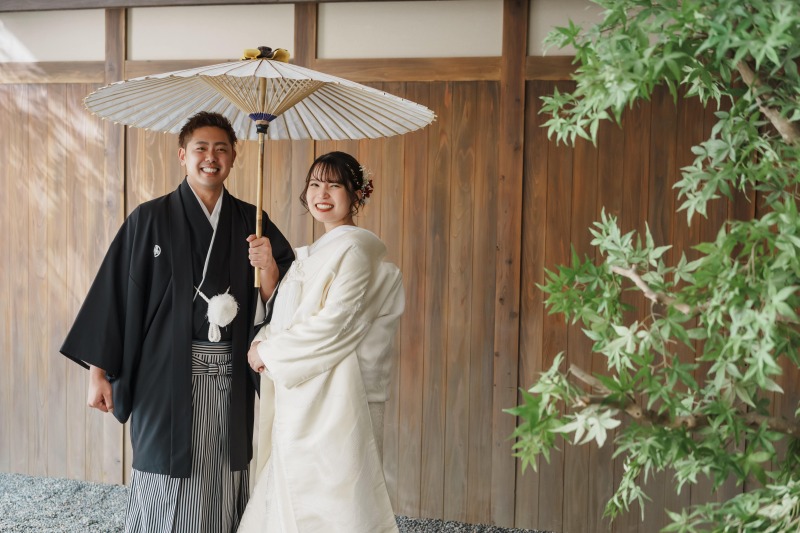 和の魅力満載の番傘と