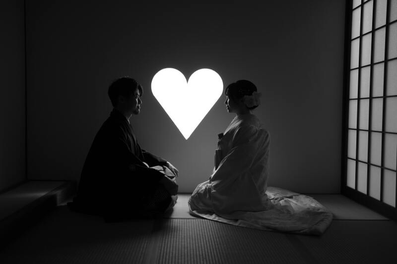 シルエットを際立たせて