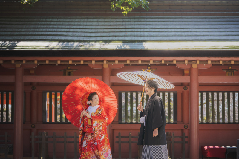 快晴の天気のもと