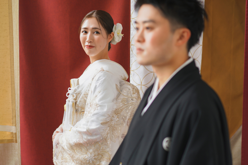 見つめる視線。