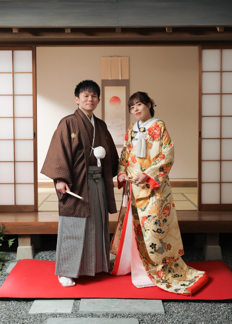 フォーマルな立ち姿