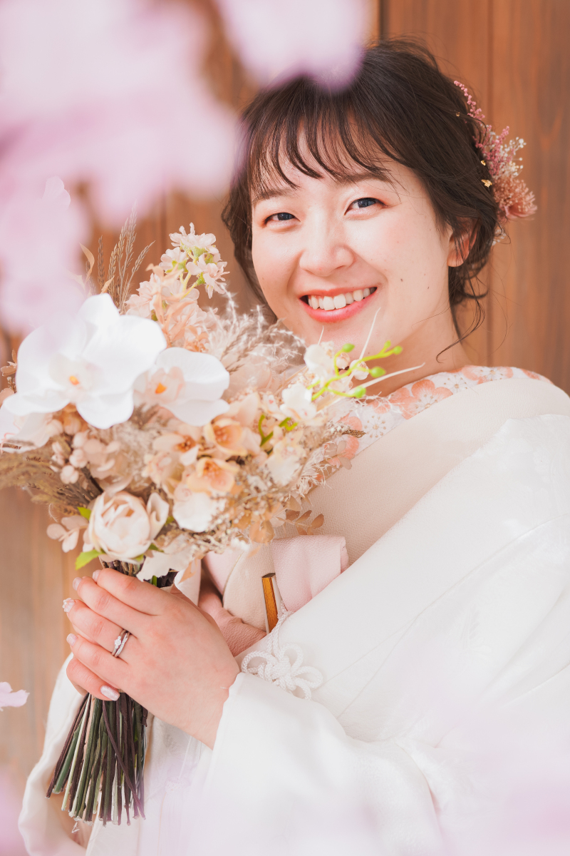 ブーケを持って。