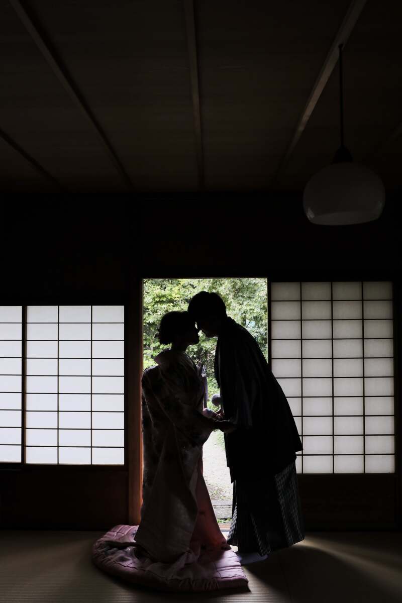 シルエットの写真も！