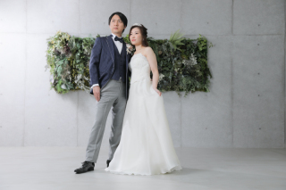 洋装スタジオで明るく！