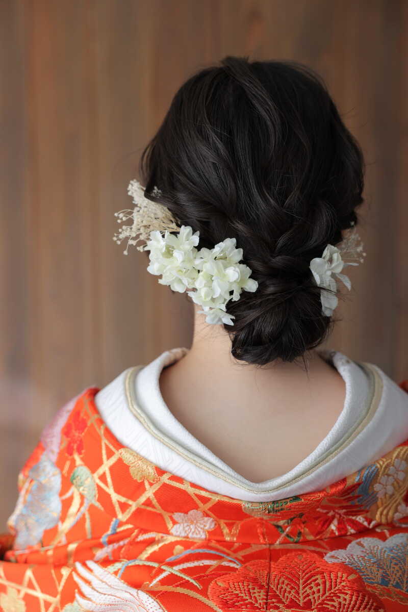 ヘアスタイルが引き立つ一枚!