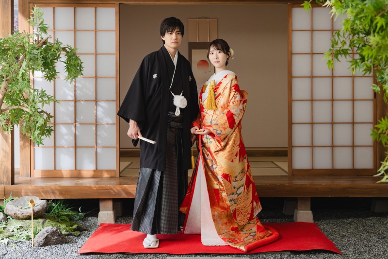 かっちりフォーマルにも