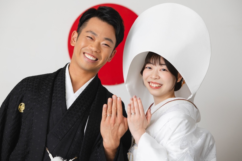 指輪も写して