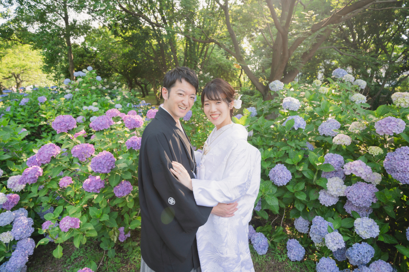 紫陽花に囲まれて