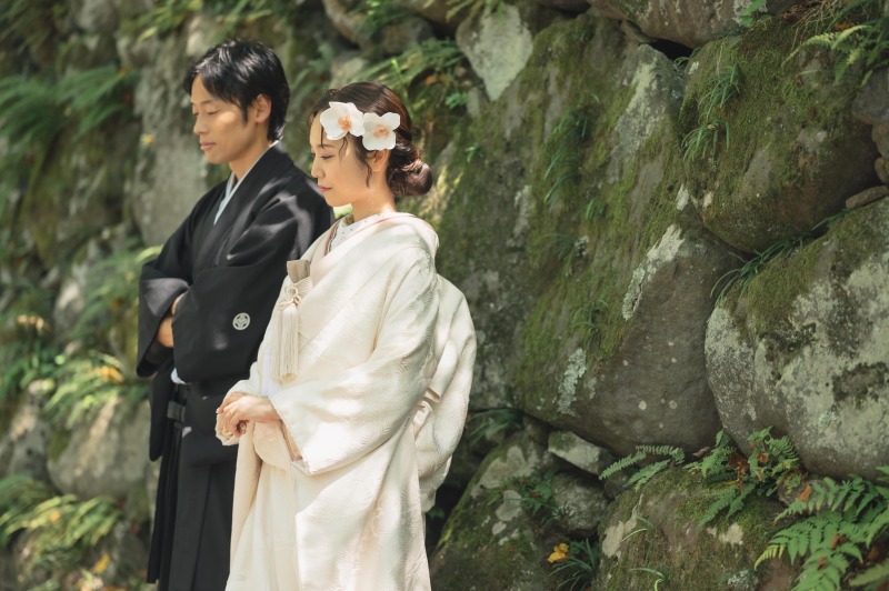 石壁も時代を感じる魅力の一つ。