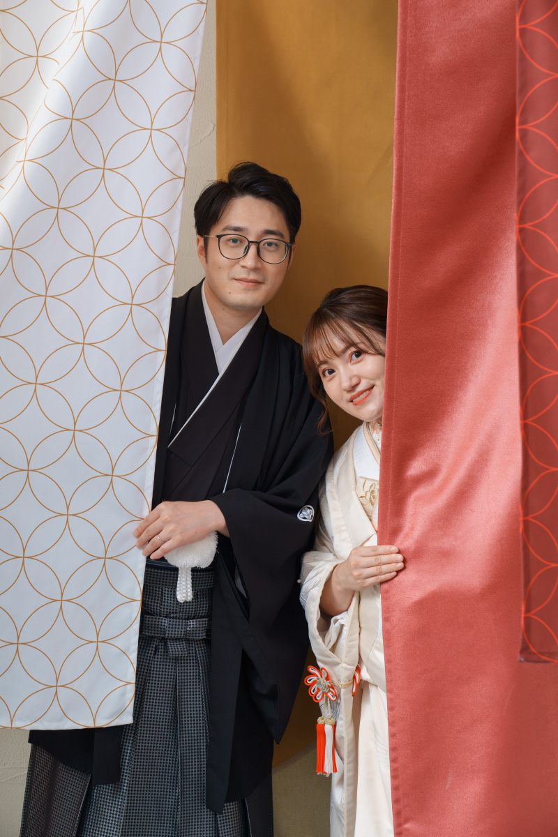 のれんからひょこっ。