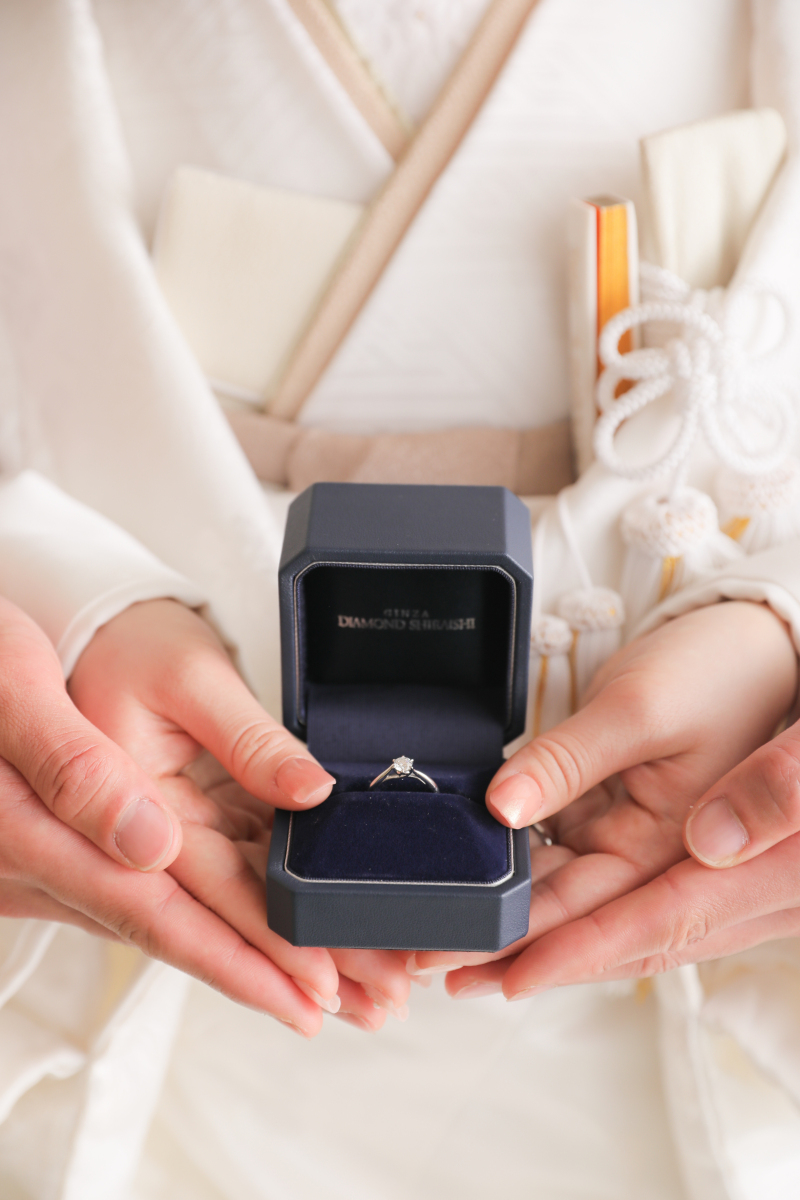 お二人の記念品をお持ちください^^